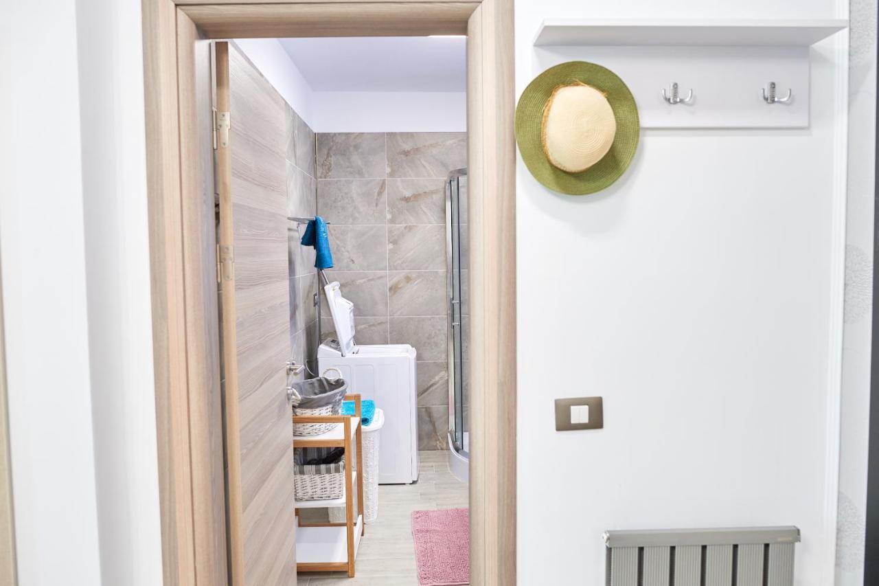 Sun Fantasea Apartment Spa N Pool Beach Resort Navodari Ngoại thất bức ảnh