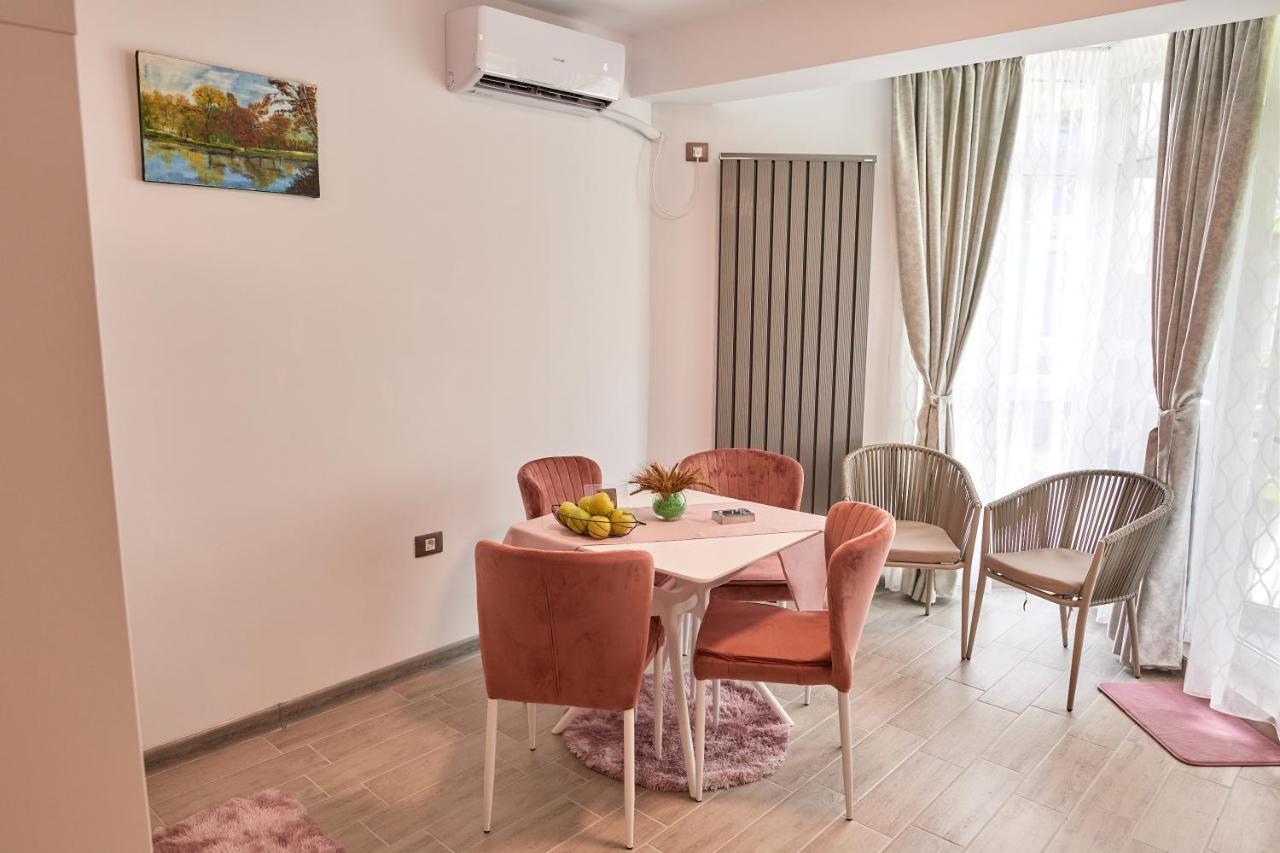 Sun Fantasea Apartment Spa N Pool Beach Resort Navodari Ngoại thất bức ảnh