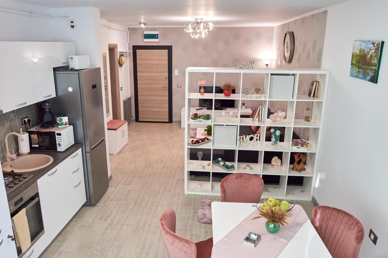 Sun Fantasea Apartment Spa N Pool Beach Resort Navodari Ngoại thất bức ảnh